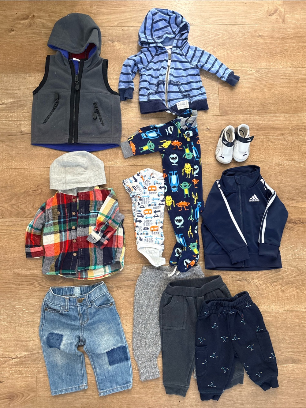3-6 MONTHS: Baby fall / winter clothing bundle with little soft bottom puma shoe